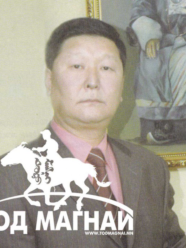  Оюунбаатар